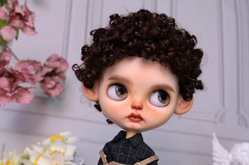 Имитация волос куклы Blythes - стильная и крутая имитация мохера размером 1/6 9-10 дюймов с мини-кудрявым шоколадным париком в стиле афро
